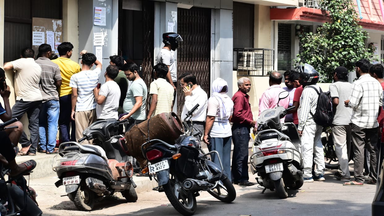 Problems at every stage from booking to receiving the cylinder, no home delivery facility
