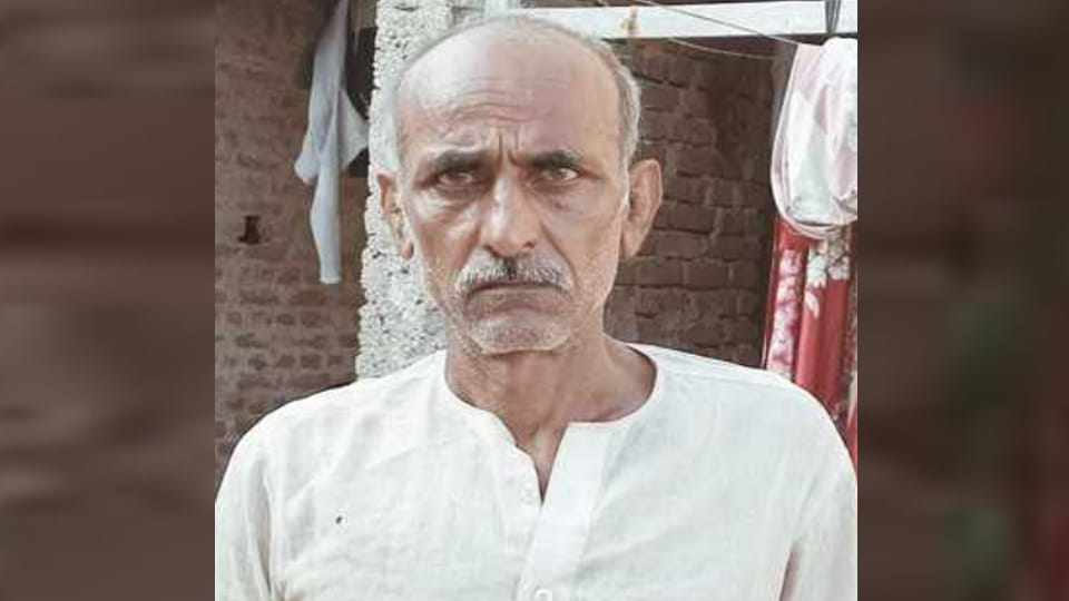 Hamirpur: Debt-ridden farmer hangs himself in neighbor's cattle shed