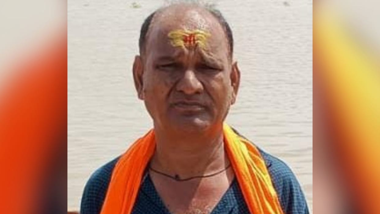 Purvanchal University employee died in road accident when bike collides with tree in jaunpur