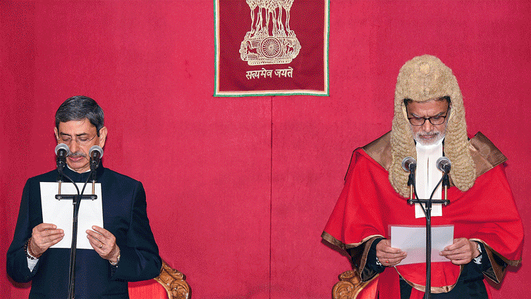 West Bengal Governor RN Ravi Swearing In Calcutta High Court Chief Justice Sujoy Paul hindi news Updates