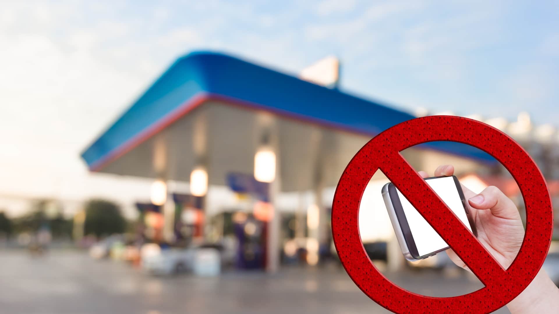why mobile phone is not allowed in petrol pump know the reason here