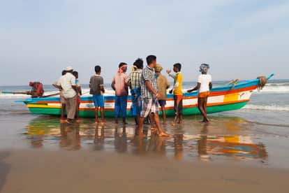 Tamil Nadu fishermen stranded in West Asia amid war families appeal to government for help