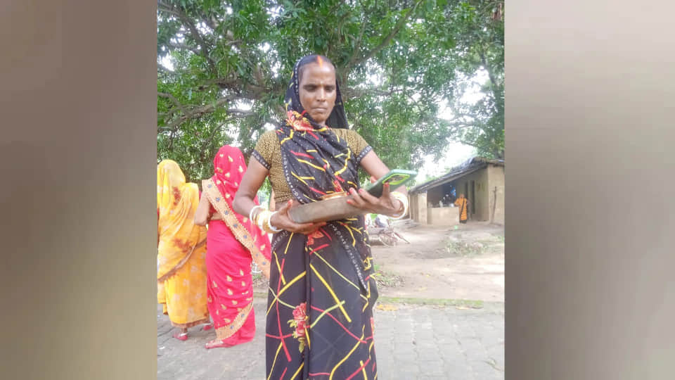 मृतक महिला की फाइल फोटो