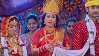 Akshara singh Upcoming Movie Ambe Hai Meri Maa Trailer Released directed By Praveen Kumar guduri