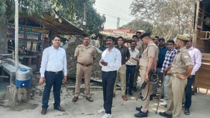 temporary shops demolished outside the Transport Department by Bulldozer in Bareilly