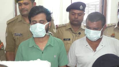 Two Accused Arrested at Cantt Railway Station varanasi with Consignment of African Gold from Rajdhani Express