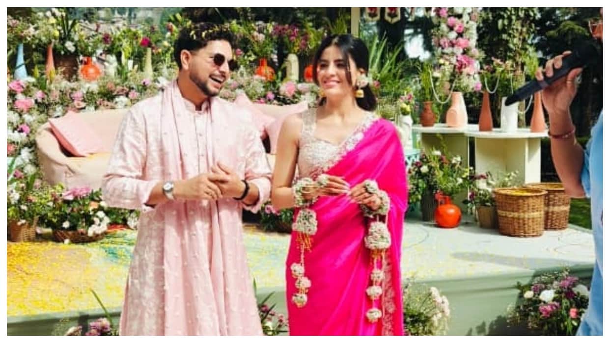 Kuldeep Yadav Mehndi Ceremony Photos Videos Yuzvendra Chahal Dance Viral Video Social Media