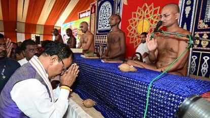 Lalitpur: Deputy CM reached Saras Mahotsav, said- Didi's of self-help groups are Modi's 'star campaigners'