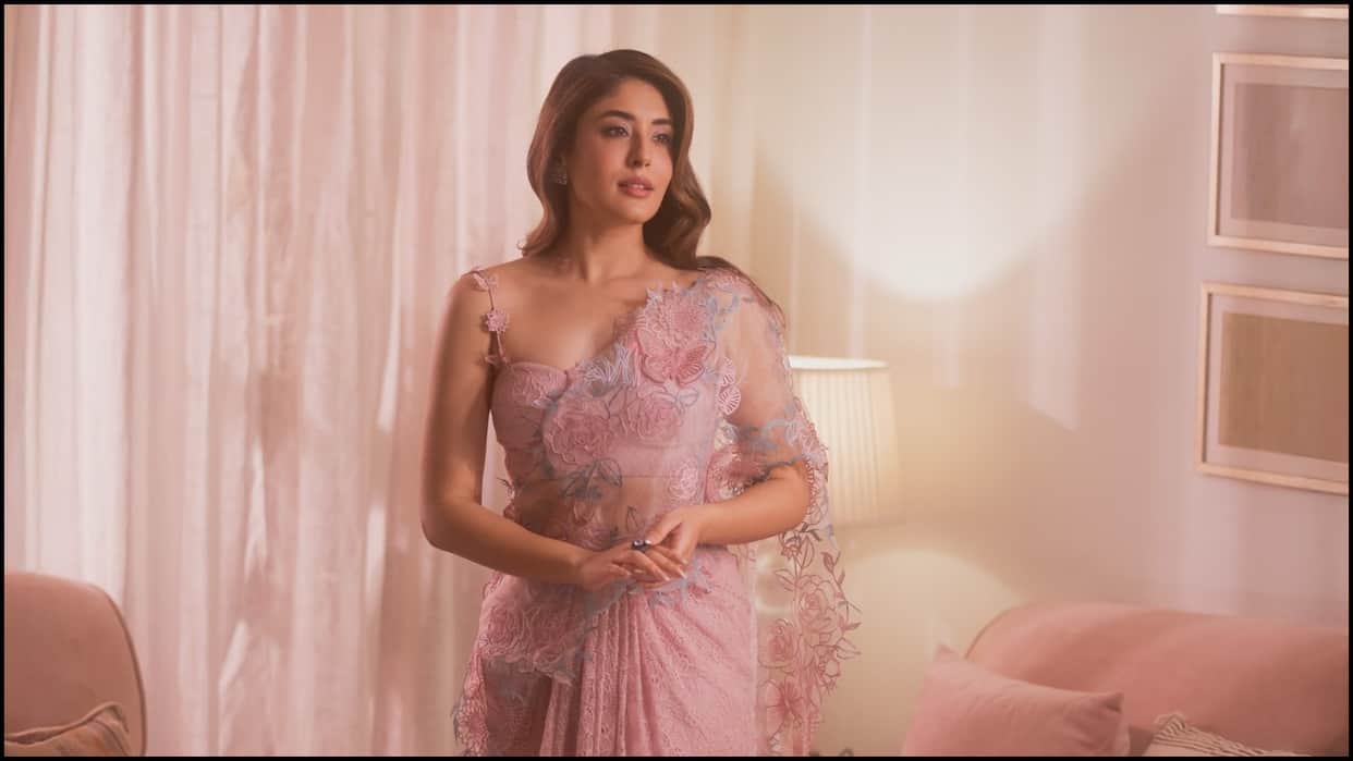 Kritika Kamra Mumbai Home interior design Inside Photos disprj