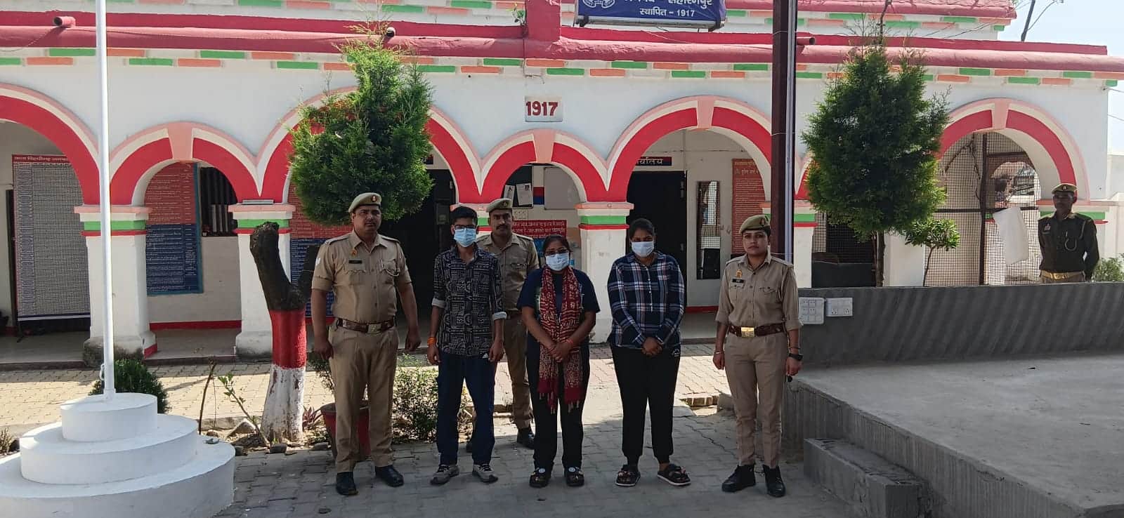 पुलिस गिरफ्त में आरोपी