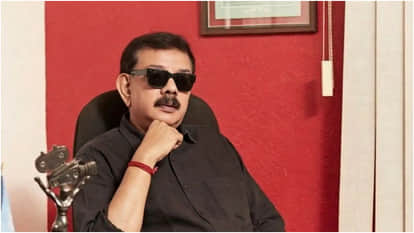 Priyadarshan Hates Exhausting Entourage Culture In Bollywood Says People Come On The Set Do Nothing Make Money