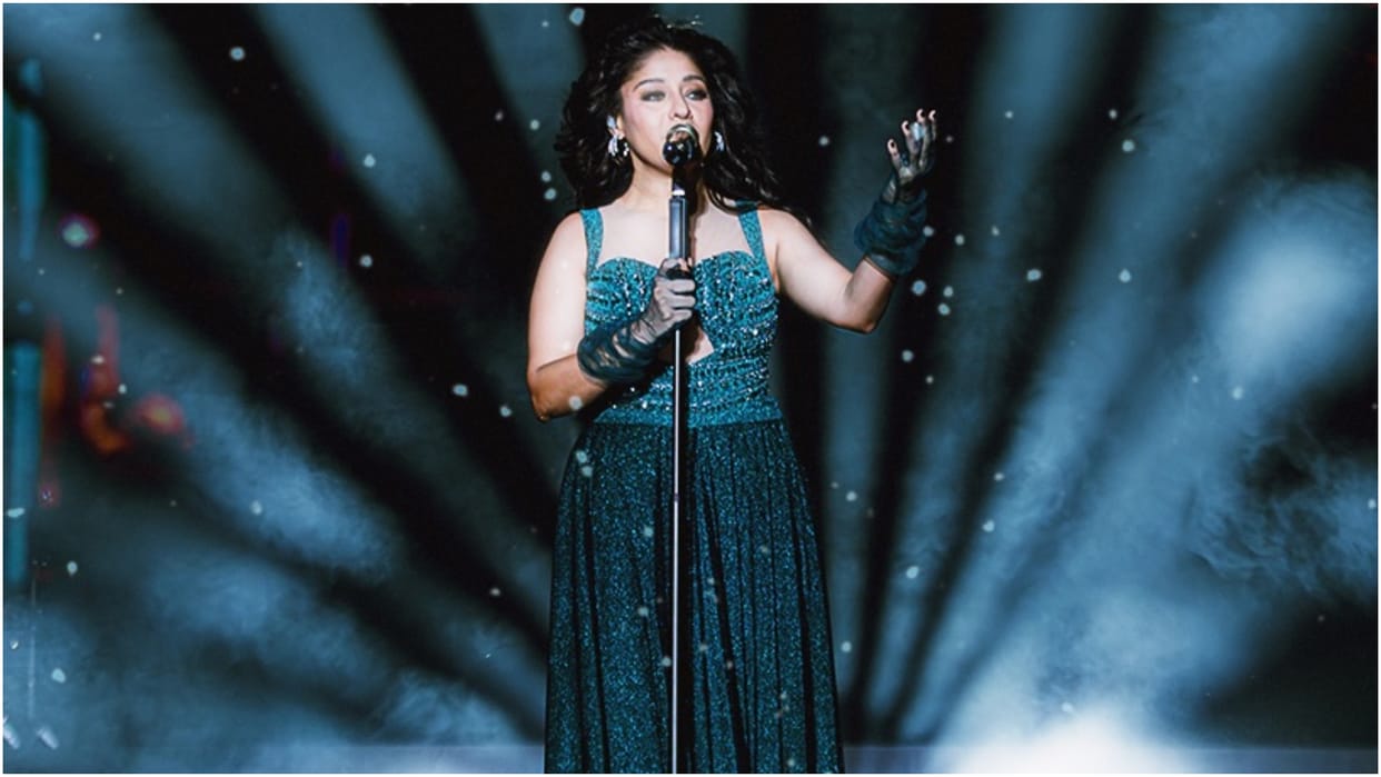 Sunidhi Chauhan Takes Complete Vocal Rest Due To Severe Throat Infection She Reschedule Her Kolkata Concert