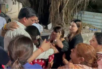 Shocked by failing in Science and Maths 9th-grade student jumps from sixth floor dies