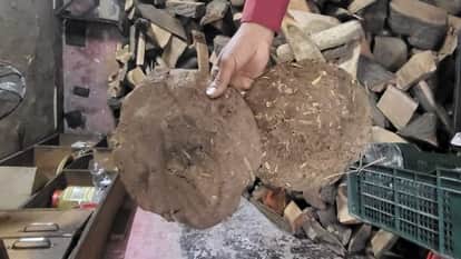Moradabad: The conflict in West Asia fuels the fire—cow-dung cakes now cost five rupees apiece