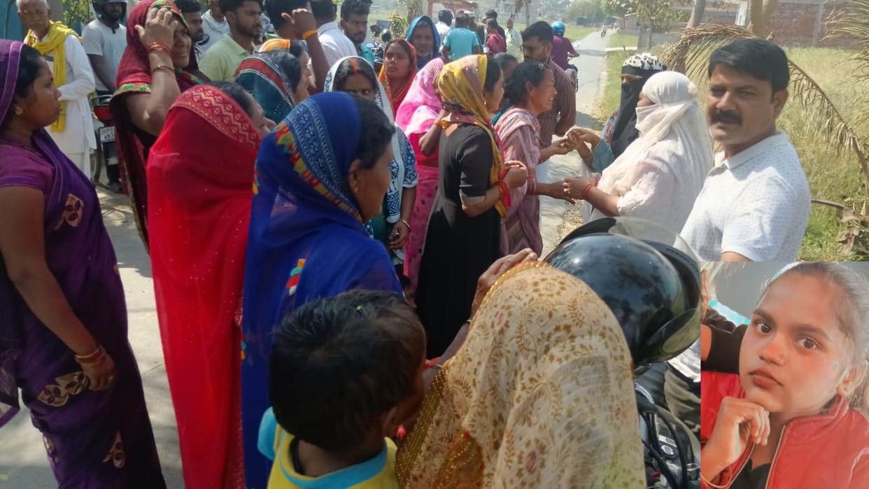 Bolero Hits Three Female Students in Azamgarh One Dead and Two Injured