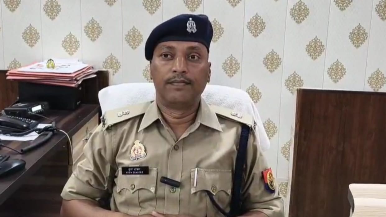 Police FIR Filed Against Six Including Doctor in Case of Death of New Mother and Twin Newborns in ballia