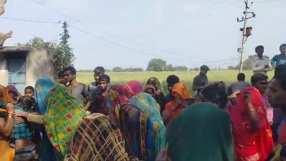Teenager Burnt Alive While Connecting Power Lines; Cousin Sustains Burns in Rescue Attempt