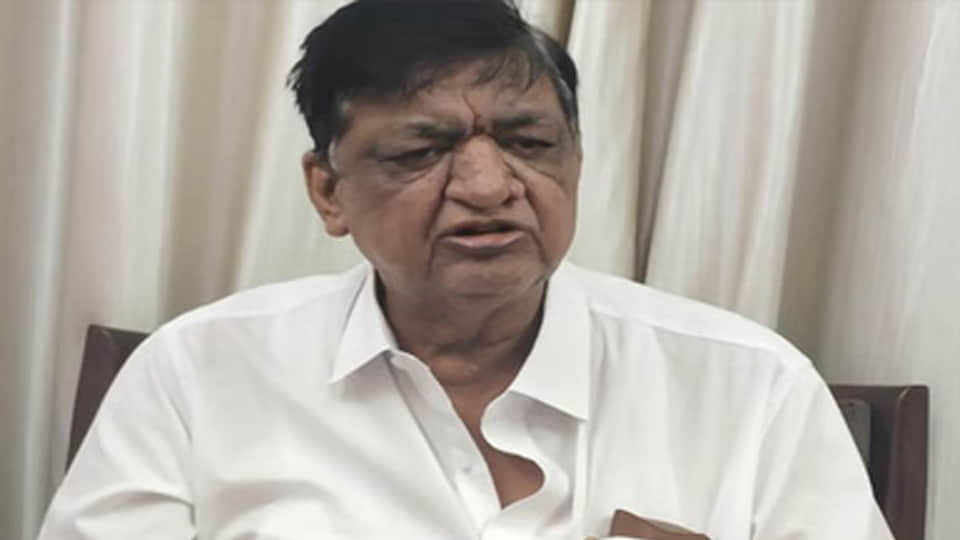 पूर्व सांसद भाजपा नेता नरेश अग्रवाल