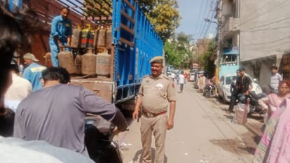 Four days stock of gas cylinders in the state