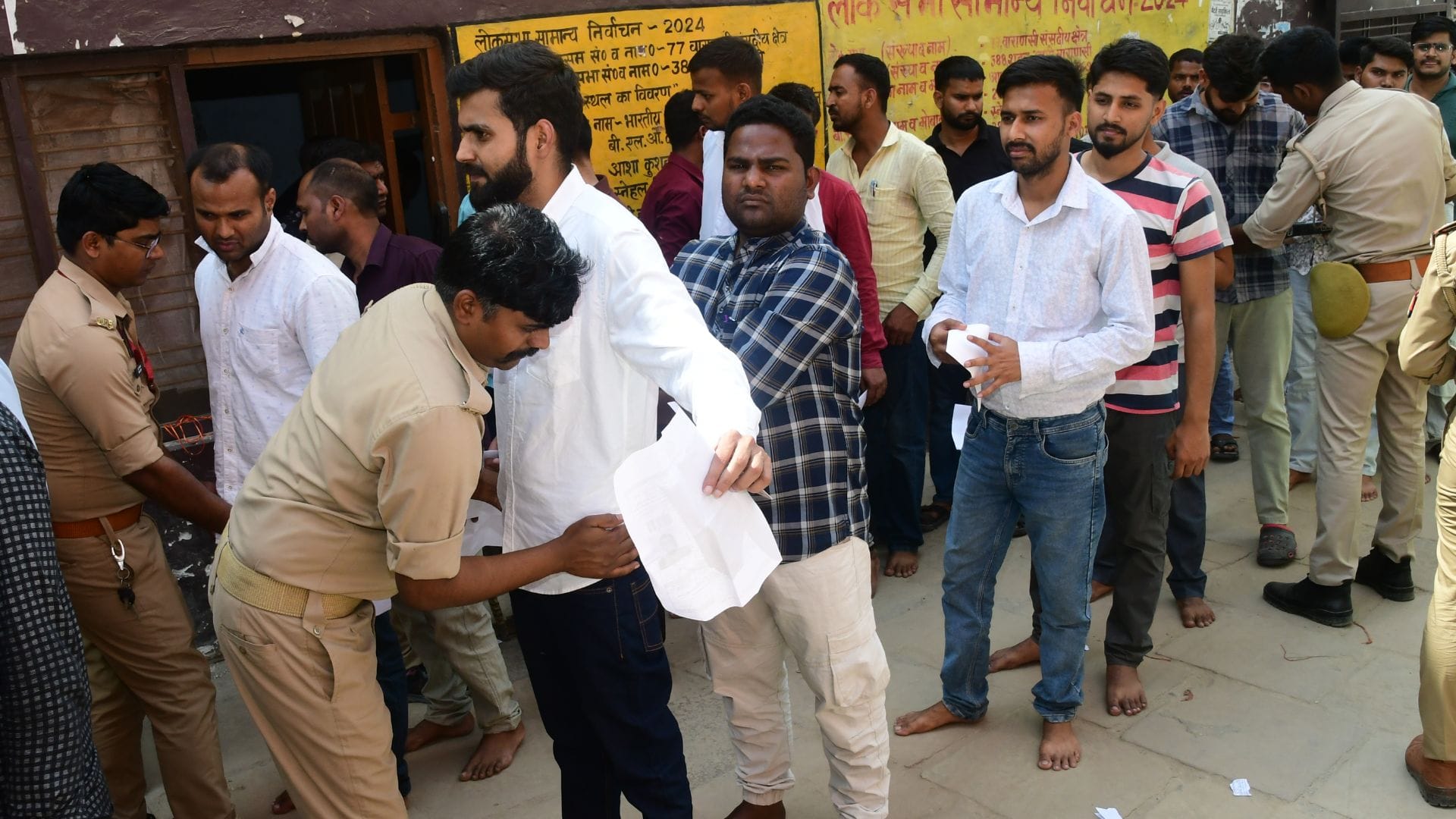 UP Police SI Exam in Varanasi on first day amidst tight security 19,933 out of 38,880 candidates skipped test
