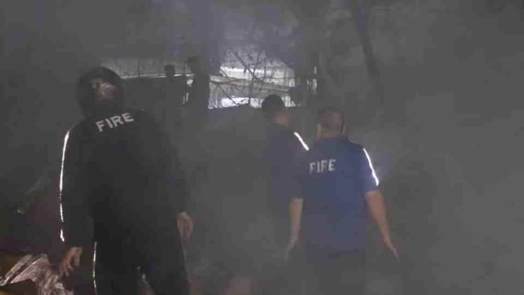 Haridwar News: औद्योगिक क्षेत्र में फैक्टरी के स्क्रैप यार्ड में लगी भीषण आग, मची अफरा तफरी