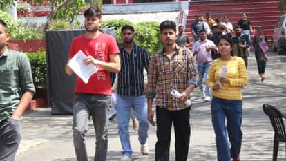 Jhansi: 43% of candidates skipped the police constable recruitment exam on the first day