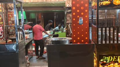 Hotels and restaurants are producing fewer dishes due to the lack of commercial cylinders on Saturday.