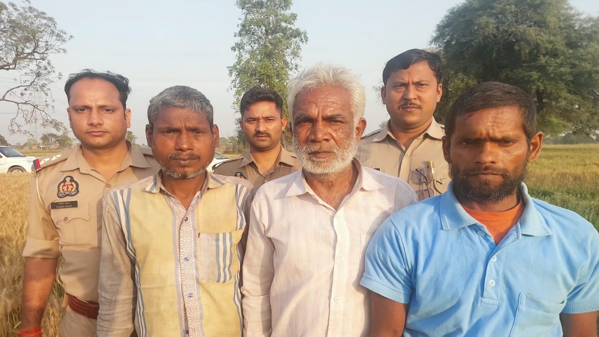 हत्या के आरोप में गिरफ्तार लोग।