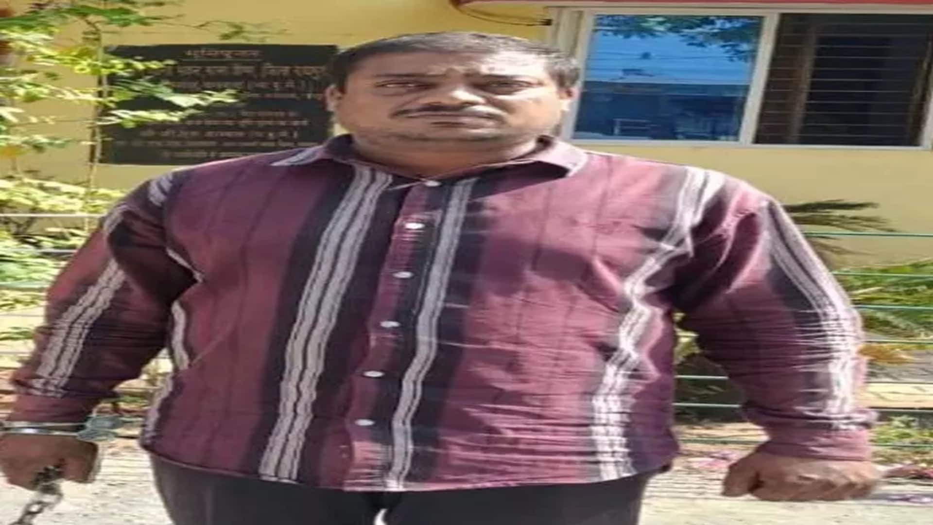 पुलिस के गिरफ्त में आरोपी