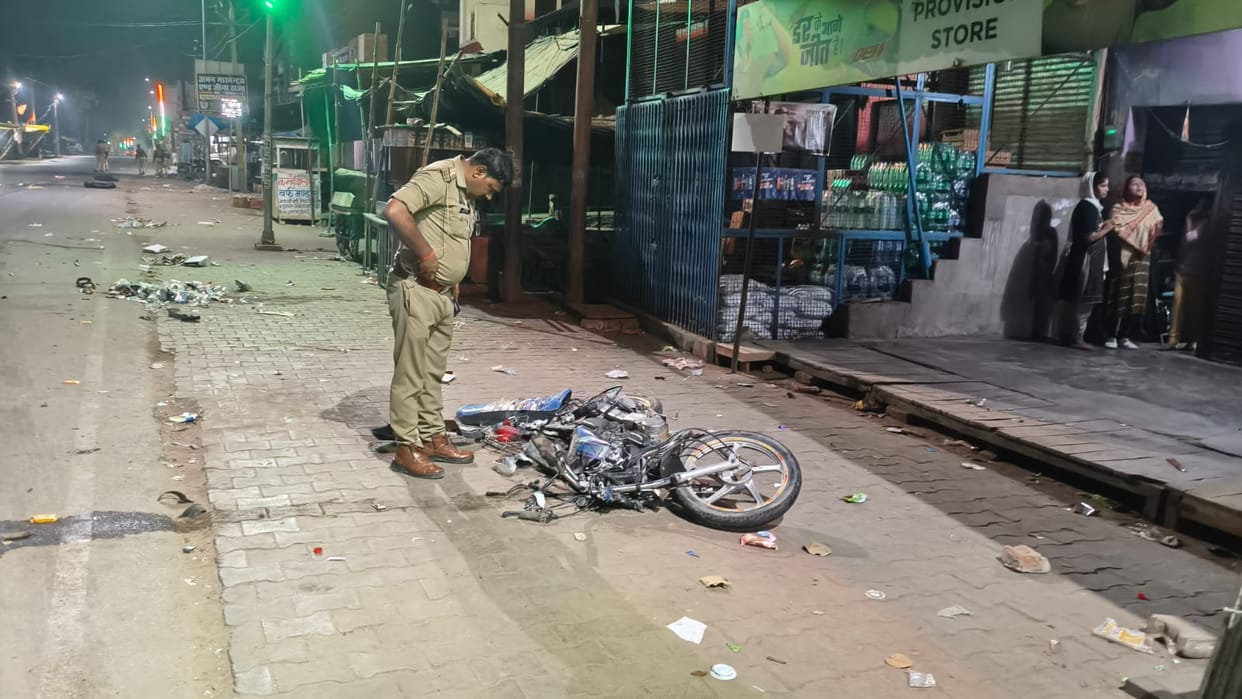 Farrukhabad Accident Dust Laden Trailer Runs Over Three Youths on a Bike Two Bodies Mutilated