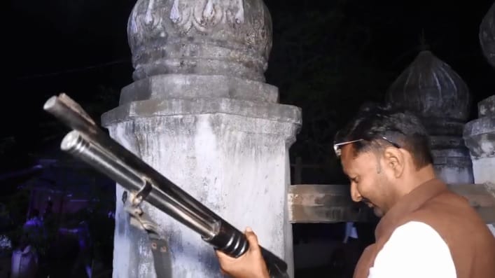 Orai Husband and Wife Engage in Indiscriminate Celebratory Firing at Wedding Brandish Guns to DJ Beats