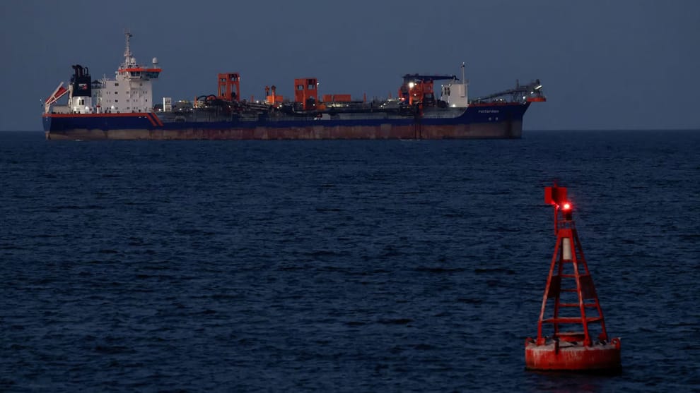Good news for India from Hormuz 15 fertilizer-laden ships passed through safely how India manage supply chain