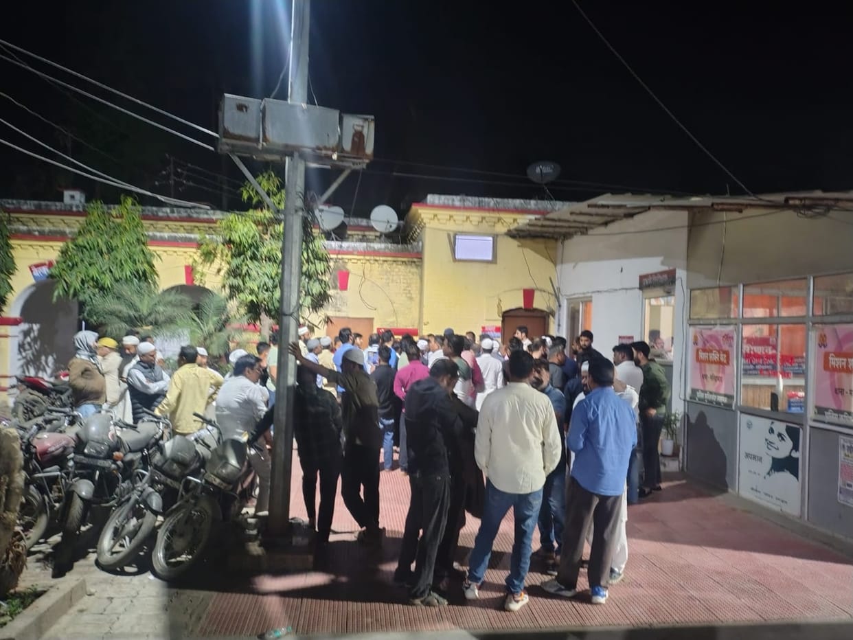 Lucknow: Nagar Panchayat president's son shot, life saved as shot missed