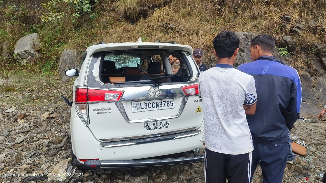 Pithoragarh Accident: Car crashes in Bangapani three youths killed one serious