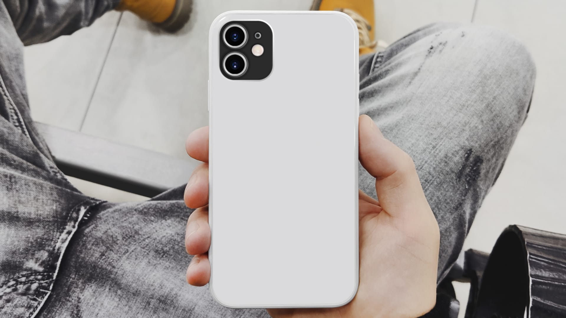 side effects of using plastic phone case in hindi kya mobile par plastic phone cover lagana chahiye