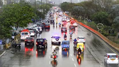 Effect of Western Disturbance seen in Delhi NCR Rain accompanied by strong winds