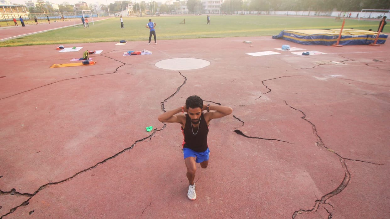 Varanasi News Synthetic Track Has Not Been Repaired for Four Years Problem for Athletes
