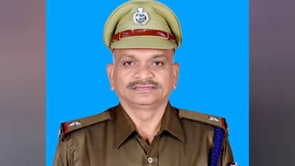 RPF Jawan died due to bike Collided with Private Bus in Bahraich Had Left Home for Duty