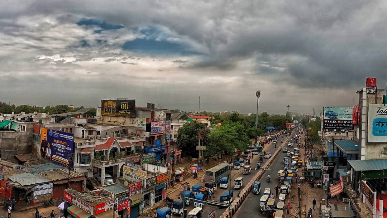 Weather in UP: Drizzle accompanied by strong winds begins in West and Awadh districts