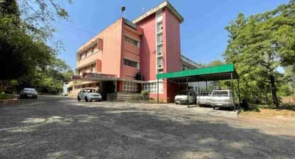 cyandide bomb threat controller metrology office mp nagar police action