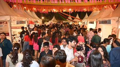 Banarasgiri 5.0: People Experience Shehnai Recitals Banarasi Chaat and Akhada Art Glimpsing Culture of Kashi