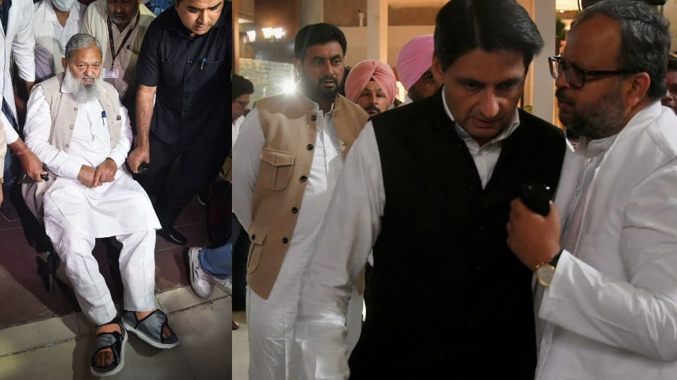 विधानसभा पहुंचे अनिल विज और सांसद दीपेंद्र हुड्डज्ञ