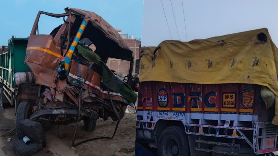 Two high-speed trucks collided, two people died in the road accident