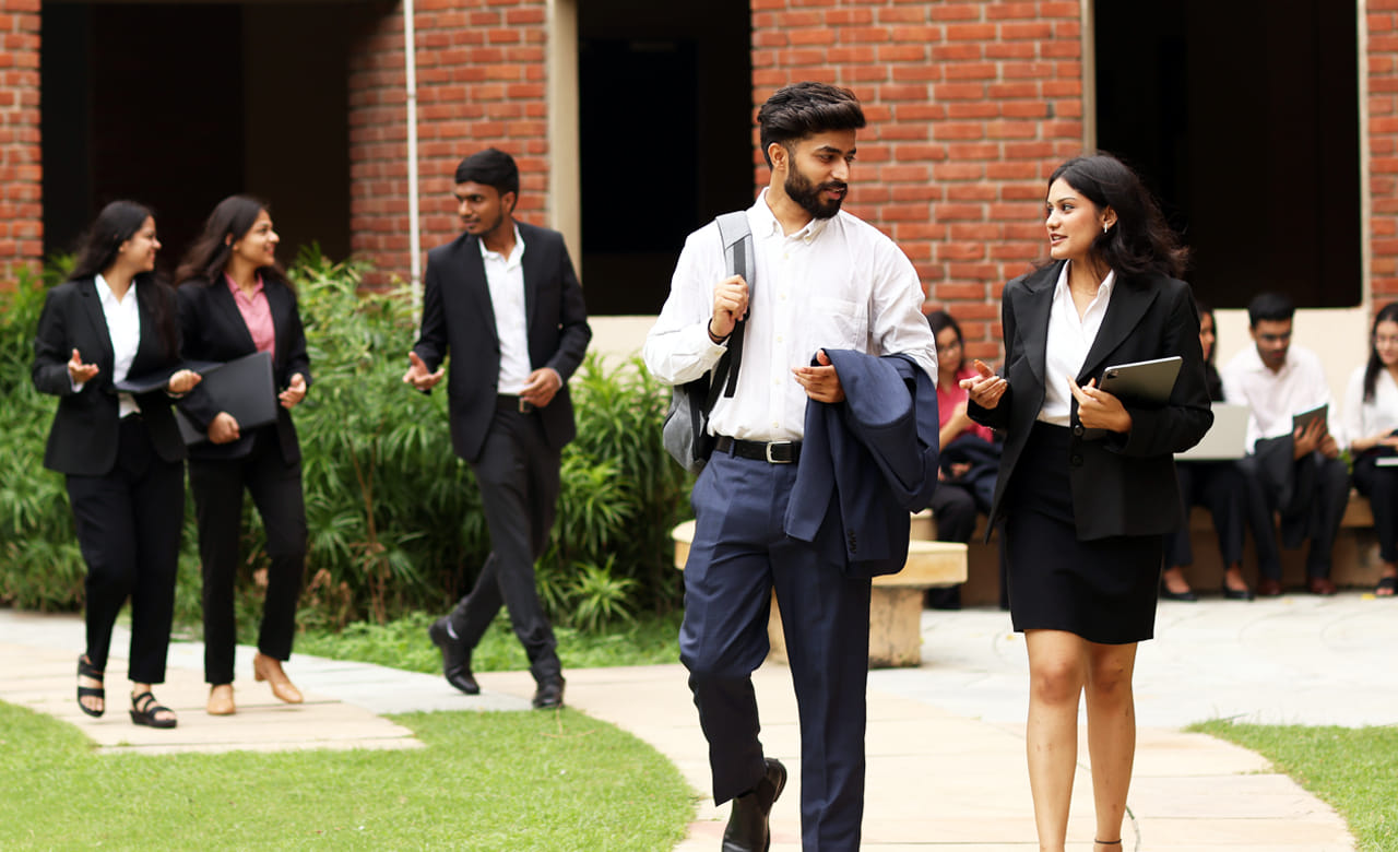 AI एनालिसिस कर सकता है, तो अब कंपनियों में MBAs को किस लिए हायर किया जा रहा है?