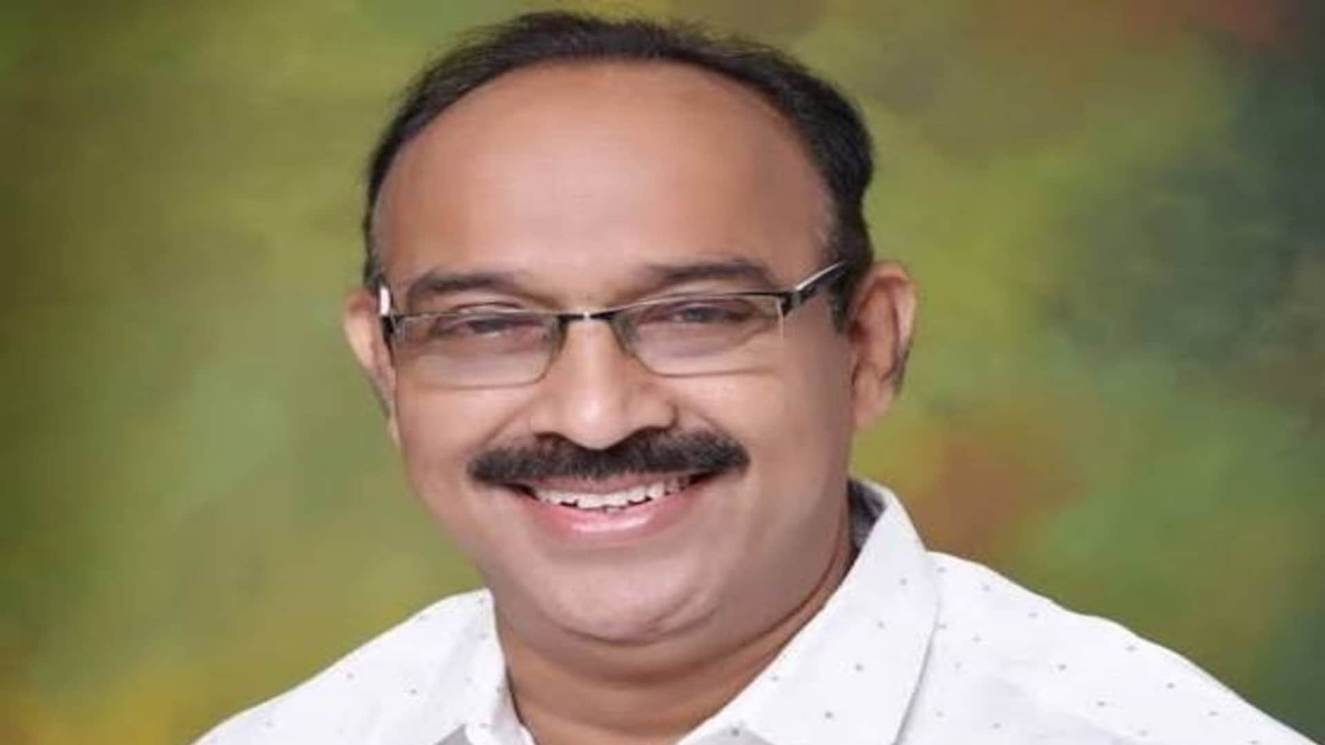 मोहम्मद कादिर, पटाखा कारोबारी।