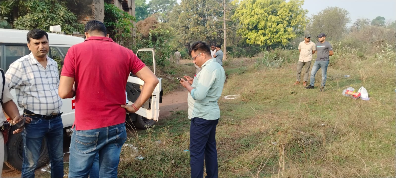 मौके पर मौजूद पुलिस