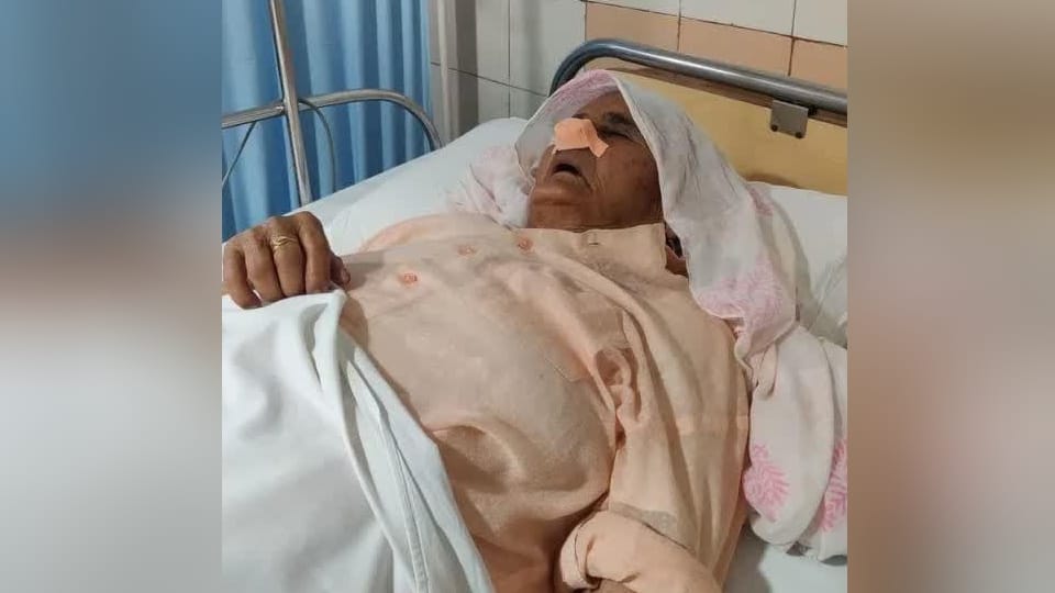 Baghpat: Shooter grandmother Prakashi Tomar's condition deteriorated again, admitted to hospital