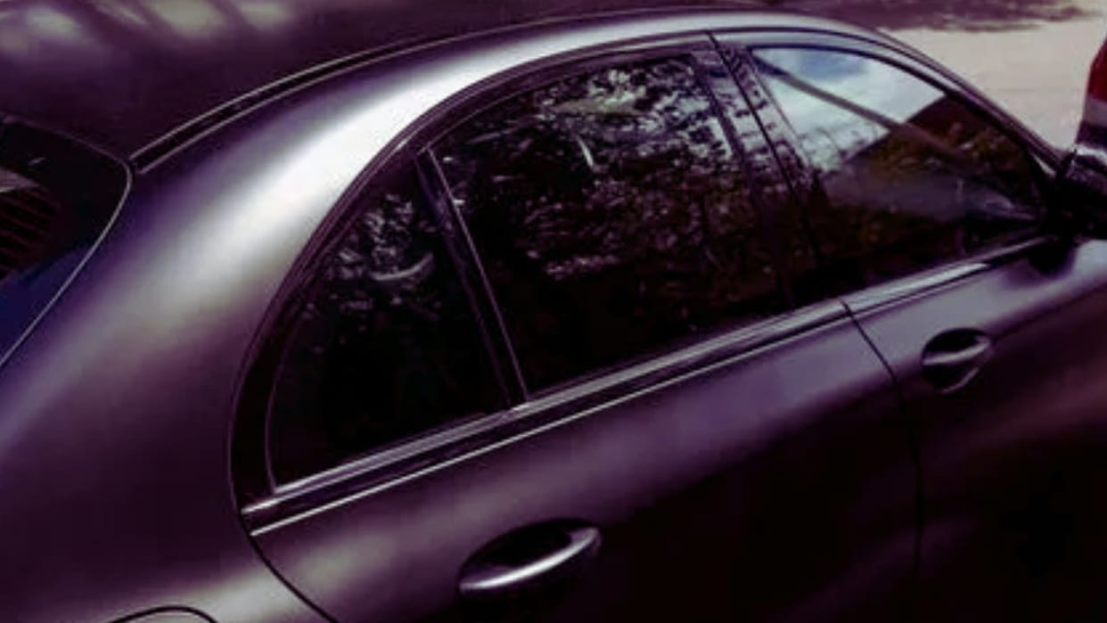 Himachal News Strict Action Against Vehicles Using Black Film or Curtains