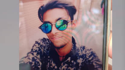 Kanpur: Student Ends Life by Hanging Himself During Video Call with Girlfriend