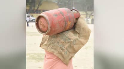LPG Crisis: Illegal LPG Racket Busted, Man Arrested with 62 Cylinders in Delhi